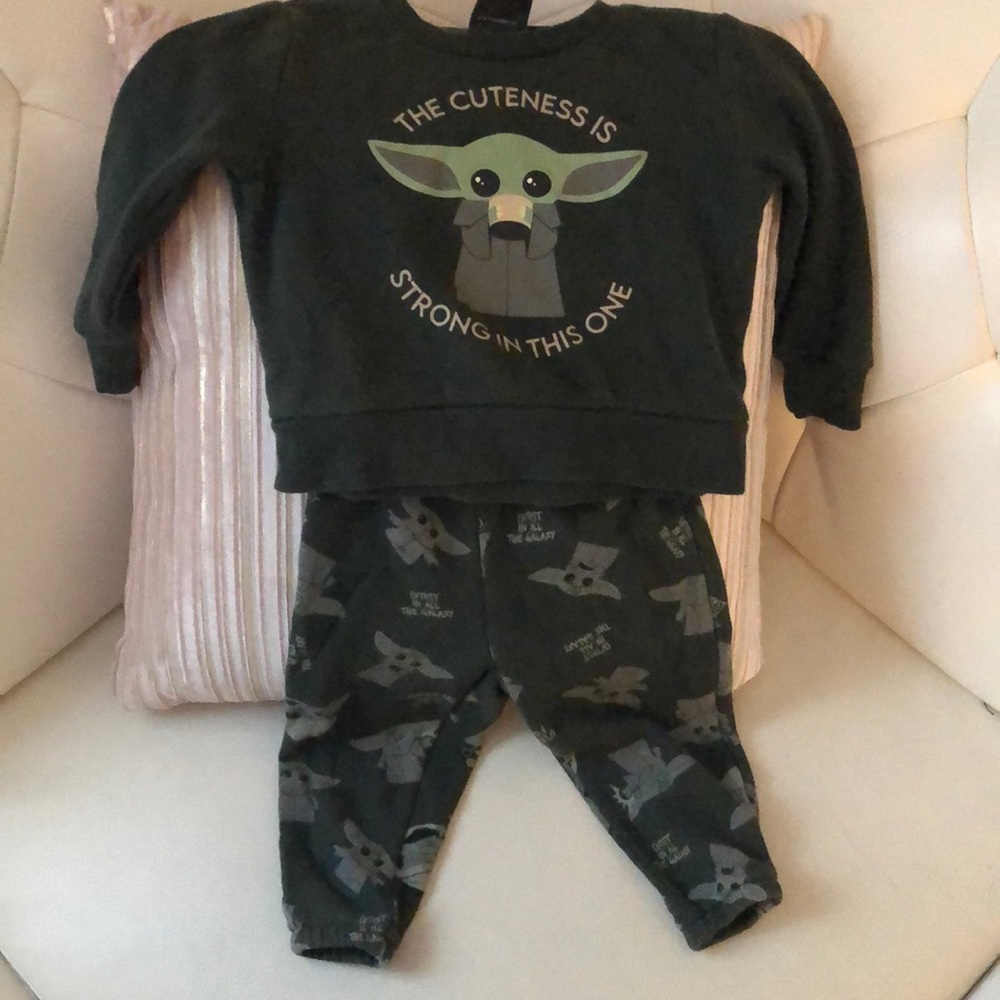 Star Wars 2 pc 12 month baby boy set.